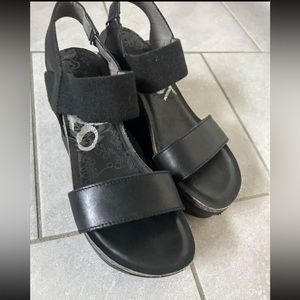 OTBT Wedges black size 7